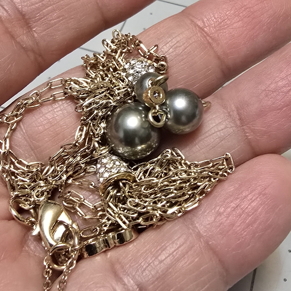 Elegant Gold/Silver and Faux Pearl Necklace
